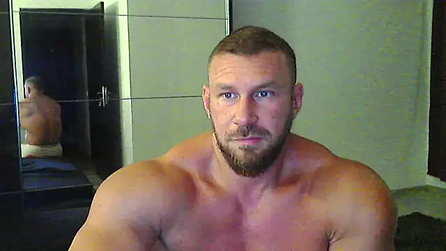 muscularkevin online show from July 2, 2026, 6:14 pm