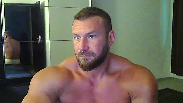 muscularkevin online show from July 8, 2026, 3:33 am