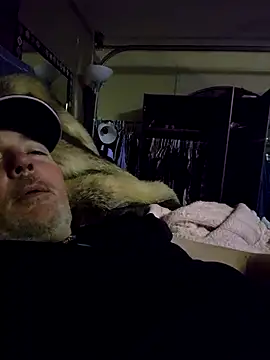 Hotredheadandtoungelasher online show from January 3, 2025, 5:06 am