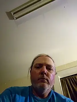 Hotredheadandtoungelasher online show from April 23, 2026, 2:57 am