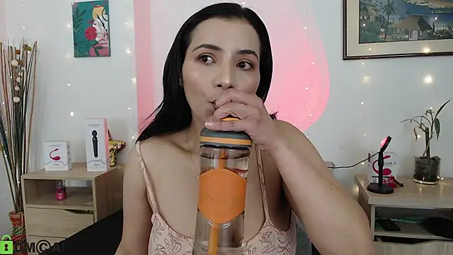 lairenbabe online show from November 9, 2025, 11:52 am