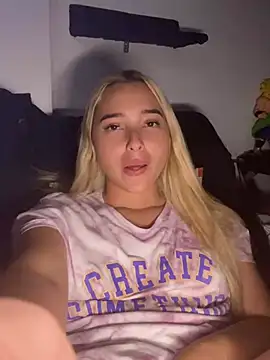 Irisweet  online show from December 14, 2024, 7:18 am