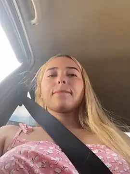 Irisweet  online show from December 15, 2024, 5:53 pm