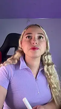 Irisweet  online show from November 6, 2025, 9:26 pm