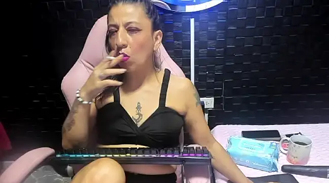 Snapshot of mature_sexi40 chatting on March 18, 2025, 11:53 pm mature sexi40 online show from March 18, 2025, 11:53 pm