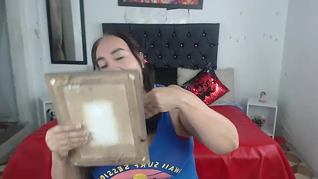 Snapshot of Sweetbigcatt chatting on March 2, 2025, 4:10 pm Sweetbigcatt online show from March 2, 2025, 4:10 pm