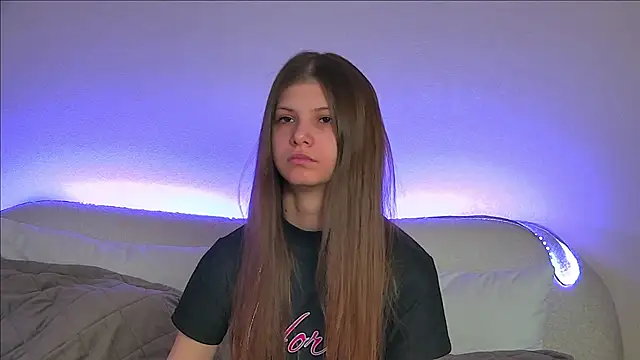 Snapshot of AudreyBarlow chatting on March 18, 2025, 6:25 am AudreyBarlow online show from March 18, 2025, 6:25 am