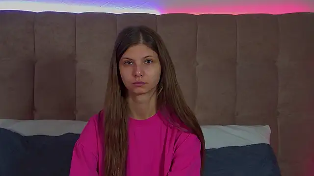 Snapshot of AudreyBarlow chatting on October 19, 2025, 6:25 am AudreyBarlow online show from October 19, 2025, 6:25 am