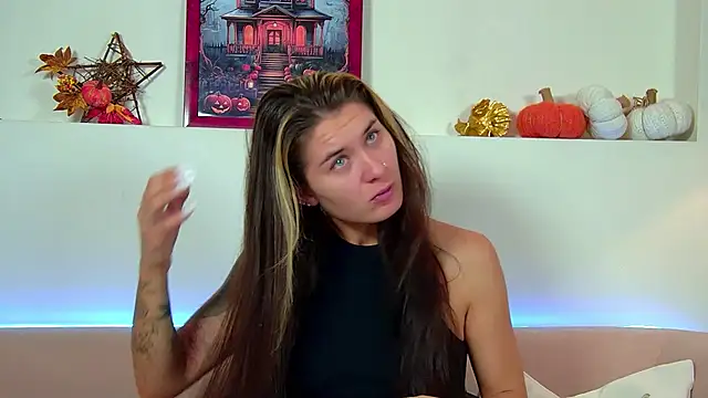 Snapshot of RachelSimpson chatting on October 26, 2025, 6:25 pm RachelSimpson online show from October 26, 2025, 6:25 pm