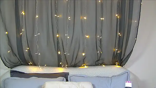 Snapshot of RachelSimpson chatting on November 5, 2025, 6:19 pm RachelSimpson online show from November 5, 2025, 6:19 pm