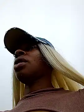 Jasmine FullsShine online show from May 9, 2026, 1:05 pm