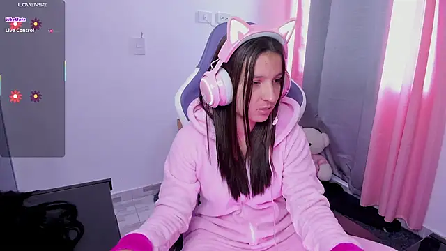 Snapshot of Cositarica_ chatting on February 14, 2026, 1:41 pm Cositarica online show from February 14, 2026, 1:41 pm