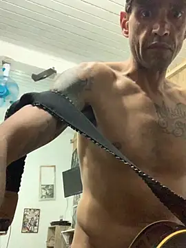 raphadoors19 online show from November 26, 2025, 2:23 am