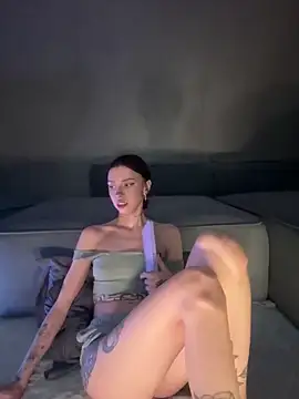 Snapshot of Bastet chatting on October 31, 2025, 8:43 pm Bastet online show from October 31, 2025, 8:43 pm