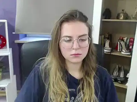 Zoey Erotic online show from January 2, 2025, 8:39 am