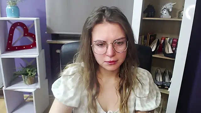 Zoey Erotic online show from February 18, 2025, 5:31 am