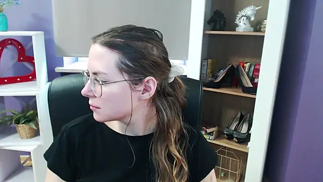 Zoey Erotic online show from March 4, 2025, 9:07 am