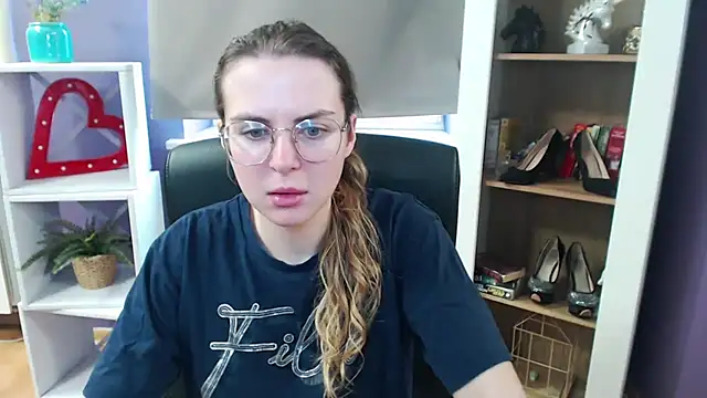 Zoey Erotic online show from March 14, 2025, 8:53 am