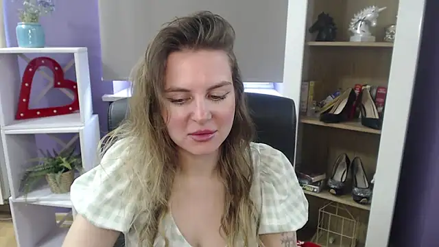 Zoey Erotic online show from March 17, 2025, 10:06 am