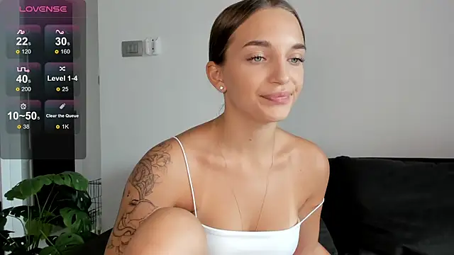 Snapshot of minimaya chatting on December 14, 2024, 6:24 am minimaya online show from December 14, 2024, 6:24 am