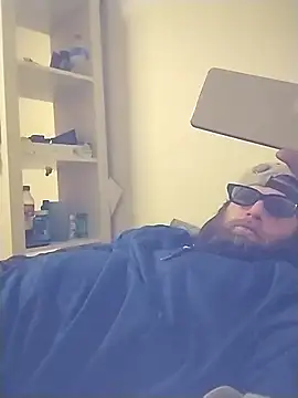 Snapshot of 29liquid1989 chatting on December 8, 2024, 4:14 am 29liquid1989 online show from December 8, 2024, 4:14 am