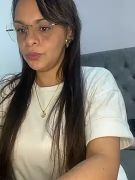 Snapshot of Kataliina chatting on February 9, 2025, 3:11 am Kataliina online show from February 9, 2025, 3:11 am