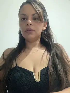 Snapshot of Kataliina chatting on February 21, 2025, 11:21 pm Kataliina online show from February 21, 2025, 11:21 pm