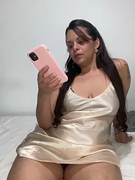 Snapshot of Kataliina chatting on March 1, 2025, 6:35 am Kataliina online show from March 1, 2025, 6:35 am