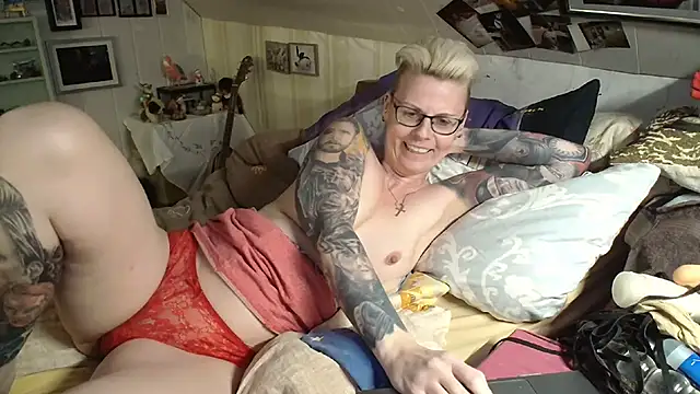 MaryG online show from February 24, 2025, 5:53 pm