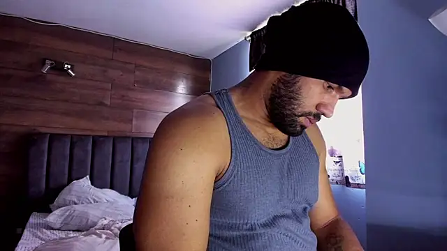 anthonylatynxd online show from April 20, 2026, 3:37 pm