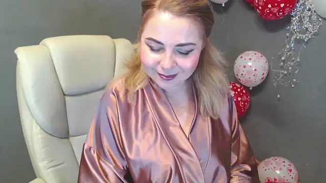 Cute sun online show from February 15, 2026, 6:59 pm