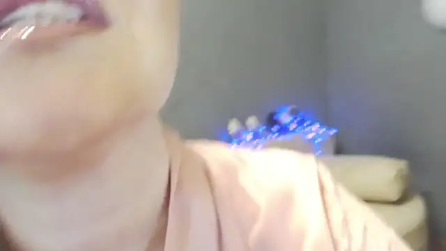 Snapshot of Cute_sun chatting on July 4, 2026, 6:14 pm Cute sun online show from July 4, 2026, 6:14 pm