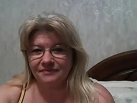 Diana 49 online show from March 4, 2025, 5:24 pm