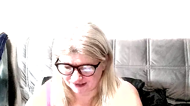 Diana 49 online show from February 21, 2026, 8:43 pm