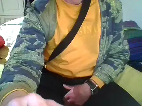 Snapshot of MmaxX004 chatting on March 2, 2025, 7:45 pm MmaxX004 online show from March 2, 2025, 7:45 pm