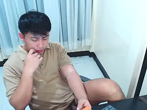 Snapshot of princeJayX chatting on January 6, 2026, 7:01 am princeJayX online show from January 6, 2026, 7:01 am