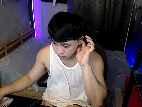 Snapshot of princeJayX chatting on May 16, 2026, 2:19 am princeJayX online show from May 16, 2026, 2:19 am