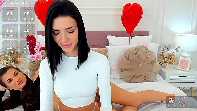 JasmiLyn online show from February 18, 2026, 6:31 am