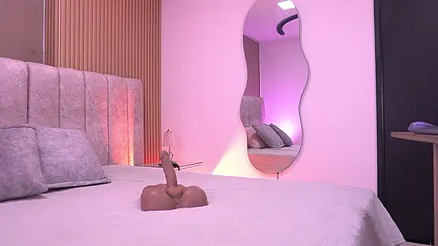 violeta aroca online show from February 10, 2026, 3:10 am