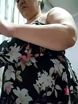 Zulfiya Bruce online show from January 18, 2026, 3:16 pm