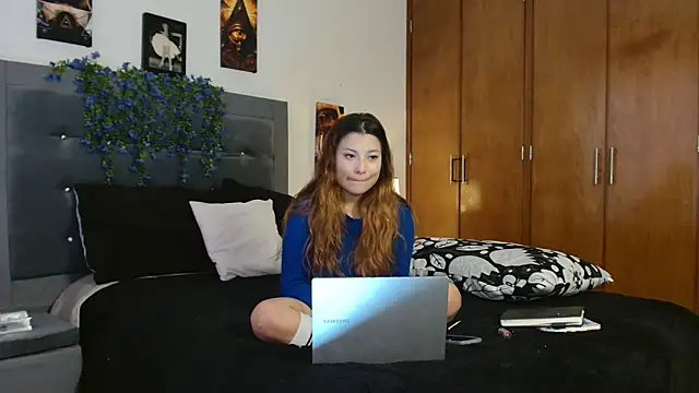 Snapshot of 3littleschoolteens chatting on November 21, 2025, 7:23 pm 3littleschoolteens online show from November 21, 2025, 7:23 pm