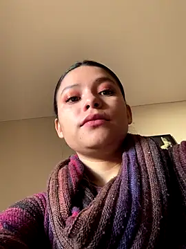 3littleschoolteens online show from December 21, 2025, 10:28 pm