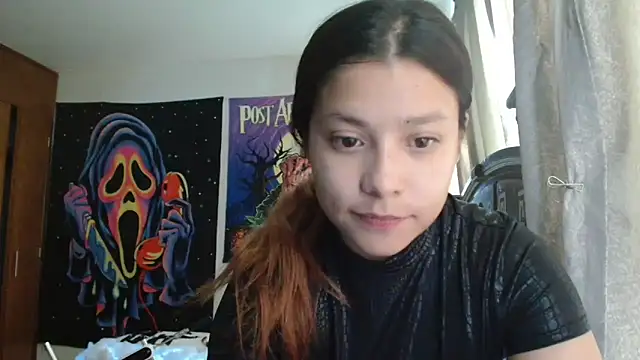 Snapshot of 3littleschoolteens chatting on April 19, 2026, 5:45 pm 3littleschoolteens online show from April 19, 2026, 5:45 pm