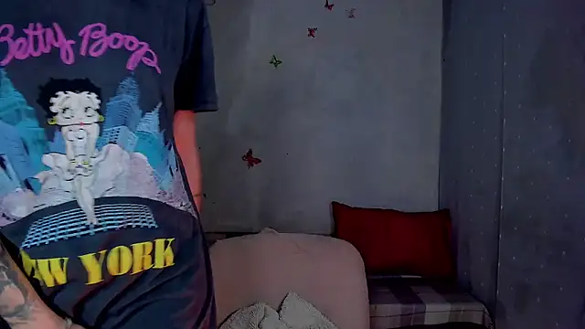 Snapshot of LickLizzy chatting on February 21, 2026, 9:38 pm LickLizzy online show from February 21, 2026, 9:38 pm