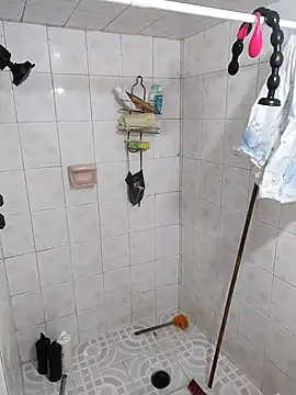 LaInsaciableIntensa online show from September 22, 2025, 11:51 pm