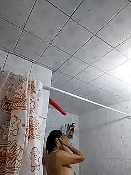 LaInsaciableIntensa online show from November 3, 2025, 5:36 pm