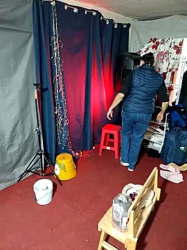 LaInsaciableIntensa online show from December 19, 2025, 12:17 am