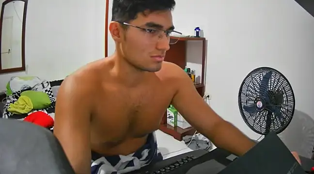 lechero226 online show from January 2, 2025, 3:26 am