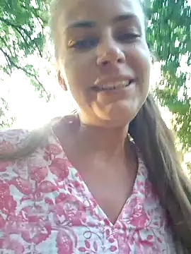 Keli Jessi online show from June 27, 2026, 4:23 pm