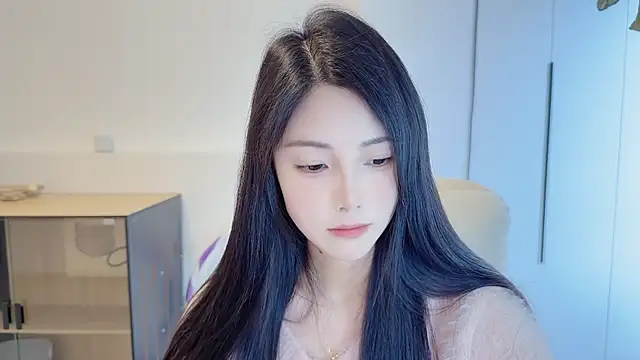 HaagenDazs  online show from April 14, 2026, 3:34 am